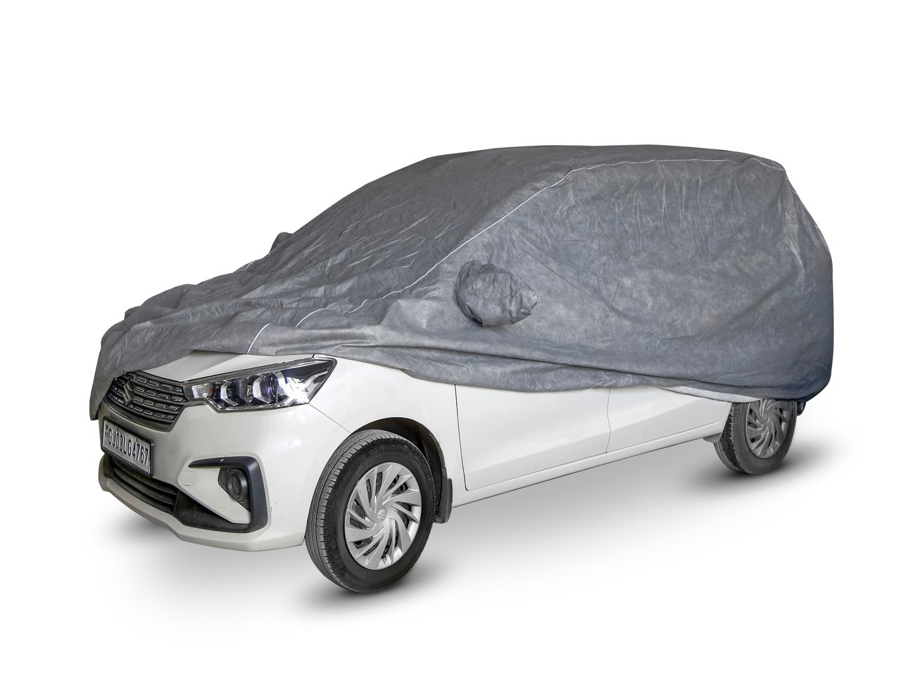 How Waterproofing Levels Vary Between Different Universal Car Covers